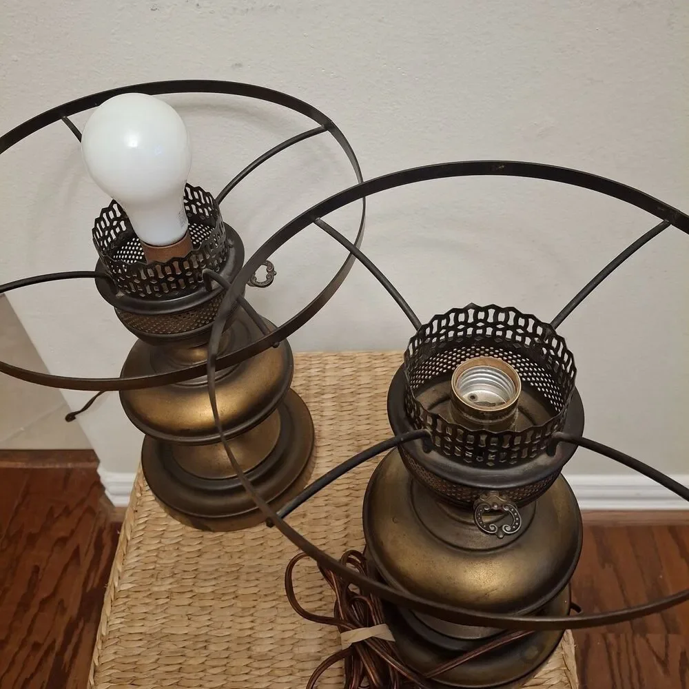 Vintage MCM Mid Century Brass Electric Oil Style Table Lamp (2) Retro Regency